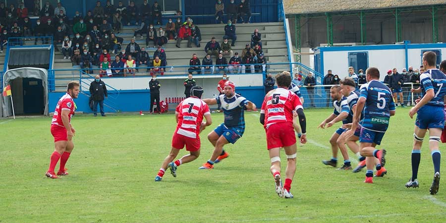 Défaite de Clamart Rugby 92 à Epernay en Fédérale 3 sénior - photo d'une action de jeu clamartoise