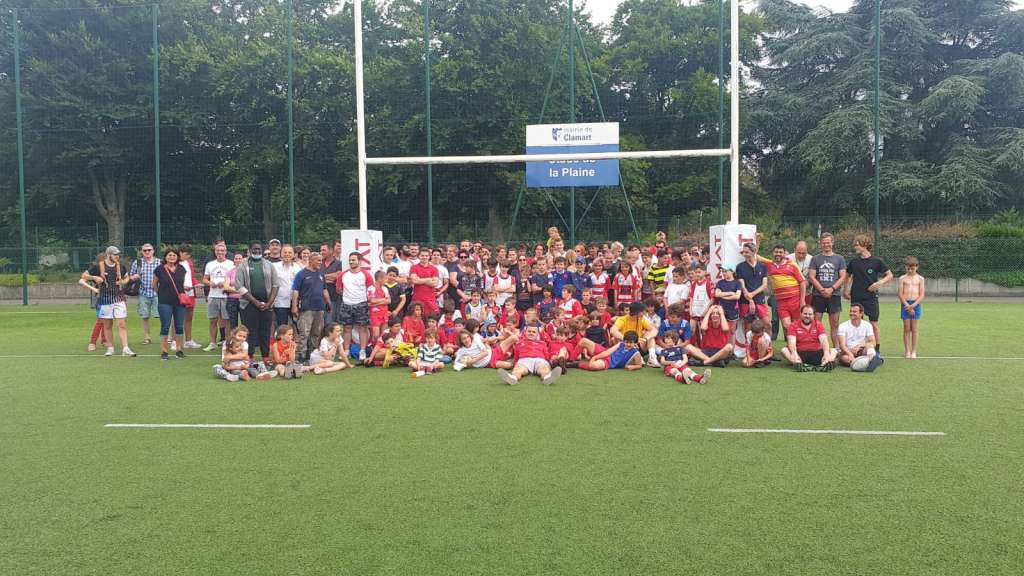 Fête du Clamart Rugby 92 saison 2020 / 2021 - photo de groupe du rugby festif