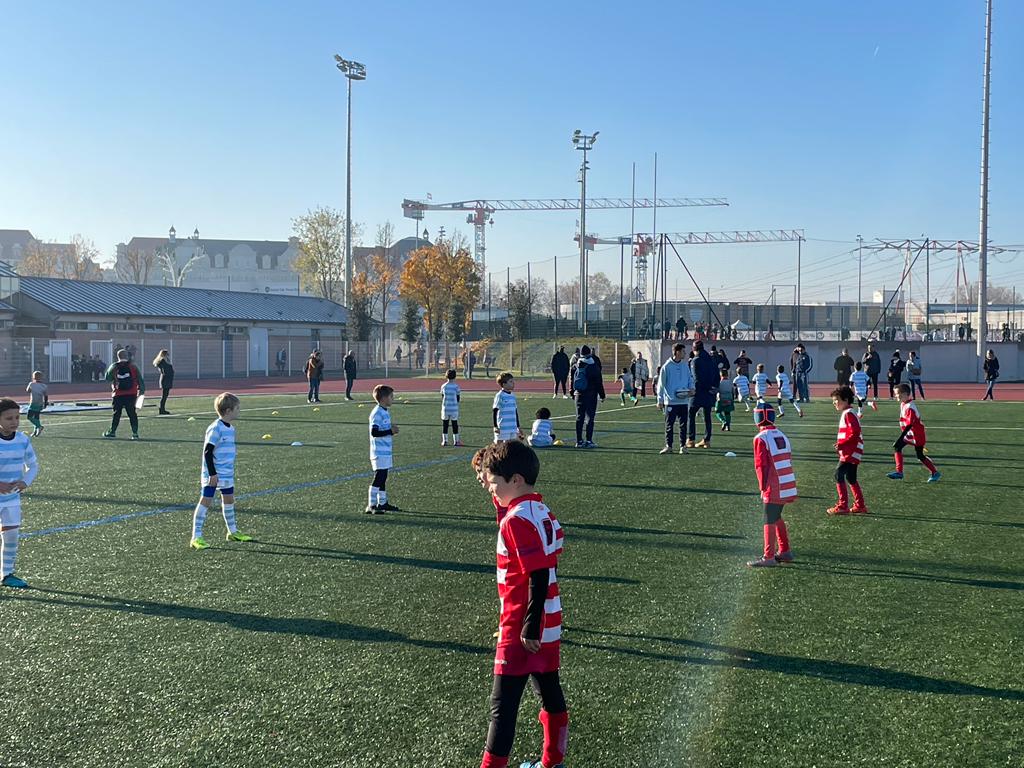 Tournois du Racing et de Bagneux et sélections - photo des U8 sur le terrain