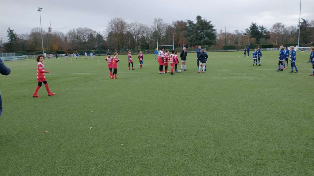Plateau à Clamart et Colombes pour l'École de Rugby, les juniors à Drancy - photo d'une action des U12